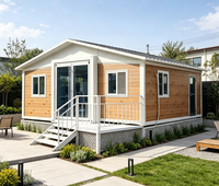 Casa Prefabricada Móvil Tipo Villa con Revestimiento de Madera, Techo a Dos Aguas, Casa Modular para Glamping, Resort, Cabaña Vacacional