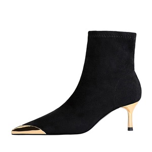 319-A12 BIGTREEB Banquete de estilo europeo y americano Reparación de pies de mujer botas cortas de invierno con punta de metal de gamuza - Product Image 2