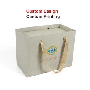 Coffrets en papier personnalisés avec logo Crown Win, avec ruban doré, doublure en éponge - Emballage rigide écologique - Product Image 5