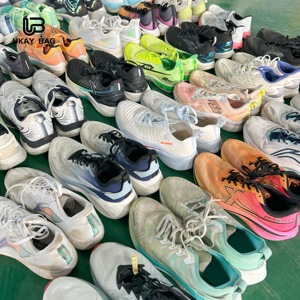 <span class=keywords><strong>Chaussures</strong></span> d'occasion S32-3 en gros – Bales de baskets de marque de qualité A pour la course à pied - Product Image 3