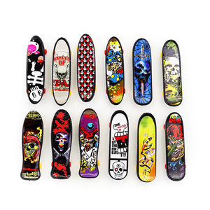 Ensemble de jouets de skateboard <span class=keywords><strong>pour</strong></span> <span class=keywords><strong>doigts</strong></span>, 12 styles, <span class=keywords><strong>mini</strong></span> planche à roulettes <span class=keywords><strong>pour</strong></span> <span class=keywords><strong>doigts</strong></span>, roues à roulements, jouet sportif <span class=keywords><strong>pour</strong></span> enfants - Product Image 1