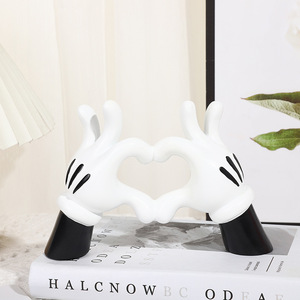 Adorno de Resina Pintado a Mano con Forma de Corazón de Mickey, Decoración para el Hogar, Almacenamiento de Llaves, Regalo de San Valentín - Product Image 3