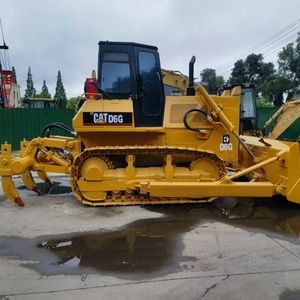 Bulldozer sur chenilles Caterpillar D6G2 d'occasion, modèle 2023, moteur 140 CV, capacité de bulldozing de 5 mètres cubes, construction d'origine japonaise - Product Image 3