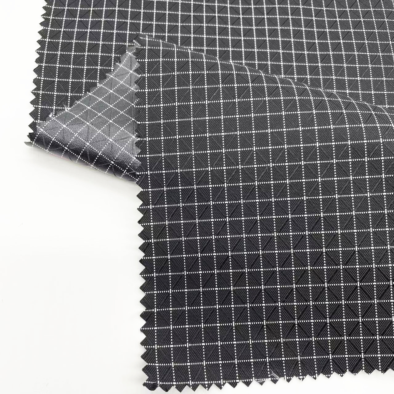 High Quality Waterproof PU Coating 210d "uhmwpe" Fabric Gridstop Nylon Uhmwpe Nylon Rip-stop Fabric Uhmwpe Fabric