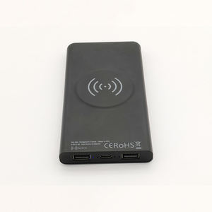 Les banques d'alimentation sans fil Slim rABS de vente chaude allument la banque d'alimentation 10000mAh intégrée au <span class=keywords><strong>chargeur</strong></span> à <span class=keywords><strong>induction</strong></span> 5W - Product Image 6