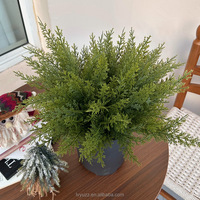 Plantes artificielles de Noël 2026, verdure, bouquets d'aiguilles de pin, plantes artificielles au toucher réel pour la décoration de table de Noël à la maison