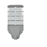 Les nouveaux lampadaires solaires éclairent la zone de grandes lampes de jardin extérieures spéciales et étanches en gros et au détail