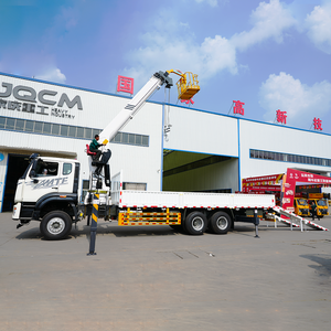 מנוף משאית טלסקופי נייד HOWO 12 טון עם זרוע ישרה, שלט רחוק, רב תכליתי, הידראולי, מנוף משאית 10 טון למכירה - Product Image 1