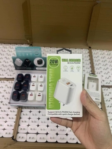 Wholesale PD20W Type-C 20W Adapter Charger 5V3A Output Power Adapter PD <strong>Fast</strong> <strong>Charging</strong> Travel <strong>Plug</strong> - Product Image 4