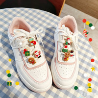 Breloques de chaussures populaires et tendance, style dessin animé de Noël, patchs en résine, biscuits de Noël en résine à dos plat pour cadeaux