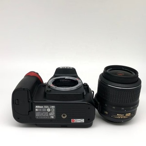 กล้อง <span class=keywords><strong>Nikon</strong></span> <span class=keywords><strong>D90</strong></span> DSLR มือสองของแท้พร้อมเลนส์ 18-55mm VR ความละเอียด 12.3MP CMOS วิดีโอ HD คุณภาพพรีเมียม ปรับสภาพใหม่สำหรับขายต่อ - Product Image 5