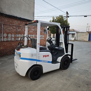 Montacargas <span class=keywords><strong>TCM</strong></span> de Gasolina o GLP, Montacargas Usados de 1.<span class=keywords><strong>5</strong></span>, <span class=keywords><strong>2</strong></span>, <span class=keywords><strong>2</strong></span>.<span class=keywords><strong>5</strong></span>, 3.<span class=keywords><strong>5</strong></span> y 3 Toneladas, Montacargas Diésel - Product Image 4