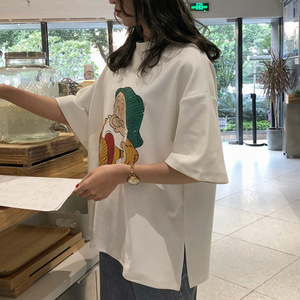 Korean Style Cartoon Printed T-Shirt For Women Gray Loose Fit Casual Top Split Hem Jersey Fabric Daily Wear - Product Image 2