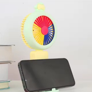Ventilateur portable USB multicolore à motif de dessin animé pour étudiants, enfants, voiture, extérieur, hôtel – Idéal pour l'été – Fabriqué en plastique - Product Image 3