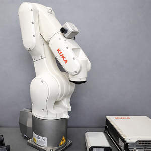 หุ่นยนต์อุตสาหกรรม KUKA <span class=keywords><strong>KR7</strong></span> R900-3 แบบ 6 แกน รับน้ำหนักได้ 7 กก. ระยะเอื้อม 900 มม. ความแม่นยำสูง สำหรับงานประกอบ - Product Image 1