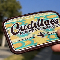 Patch brodé 3D personnalisé, logo haute densité, à coudre ou thermocollant pour vêtements, chapeaux, sacs et accessoires de marque