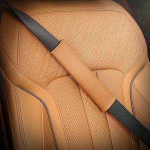 Couvre-<span class=keywords><strong>ceinture</strong></span> <span class=keywords><strong>de</strong></span> <span class=keywords><strong>sécurité</strong></span> <span class=keywords><strong>de</strong></span> voiture YECAI, coussin d'épaule en cuir souple pour un confort <span class=keywords><strong>de</strong></span> conduite, adapté aux BMW, Toyota, Honda - Product Image 1