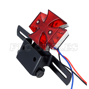 Feu arrière pour moto personnalisée, phare LED de croix malaisienne pour Davidson - Product Image 1