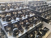 Équipement de réfrigération, armoire vitrée verticale, réfrigérateur à boissons écoénergétique, refroidissement par compression