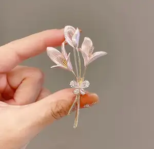 Fashion Vintage Rhinestone Bow Brooches Pink Flower Lily Brooch Pins Clothing Accessories Jewelry For Women Girls
