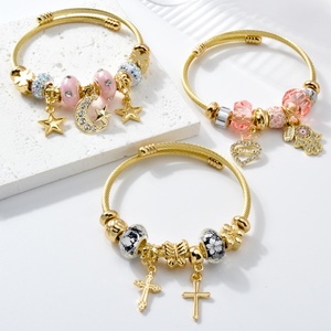 Bracelet unisexe Zeadear réglable en acier inoxydable 304/316L avec pendentif croix en cristal zircon plaqué or 18 carats européen - Product Image 2