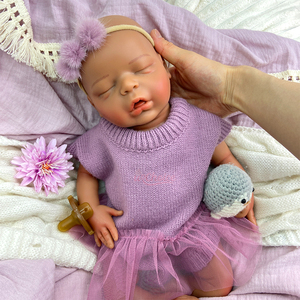 Bambola Reborn Interattiva Genitore-Figlio con Corpo Morbido ed Espressioni Realistiche per l'Educazione Precoce dei Bambini, Bambina Anatomicamente Corretta da 18 Pollici - Product Image 2