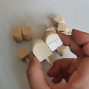 Kayu Dreidels disesuaikan ukuran kemasan besar kayu Hanukkah Dreidles permainan yang menyenangkan - Product Image 4