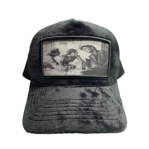 Casquette Trucker Sportive 5 Panneaux Personnalisable en Gros, Perforée au Laser, 100% Polyester Velours et Maille, Casquette Vierge en Stock - Product Image 2