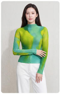 Blusa Elegante Casual para Mujer, Cuello Alto, Manga Larga, Ajustada, Plisada, Degradado Verde Azulado, de Chifón Ecológico, Venta al por Mayor - Product Image 3