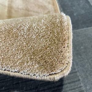 Rouleau de moquette pleine épaisseur 21 mm, couleur unie, doux, moelleux, confortable, 100 % polypropylène, pour chambre d'enfant, fabrication mécanique - Product Image 4