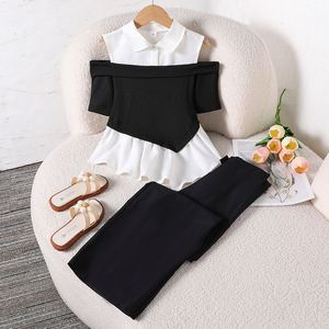 Conjunto de 2 Piezas para Niñas Grandes con Diseño de Capas y Volantes, Top con Hombros Descubiertos y Pantalones Anchos para Uso Diario, Casual o de Fiesta - Product Image 1