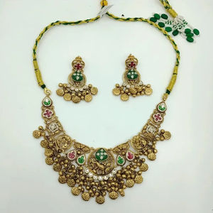 Parure de collier en argent et or de style antique avec motif de temple complexe et accents de pierres colorées, accompagnée de boucles d'oreilles imposantes - Product Image 2