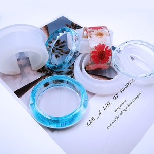 TIMESRUI Vente en gros – <span class=keywords><strong>Moule</strong></span> en <span class=keywords><strong>silicone</strong></span> de Fujian certifié CE, de haute qualité et écologique, pour la fabrication artisanale de <span class=keywords><strong>bijoux</strong></span> et bracelets en résine - Product Image 2