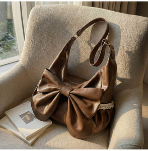 Bolso de Hombro de Piel Sintética Marrón con Decoración de Lazo, Correa Única, Cierre de Cremallera, Estilo Femenino, para Uso Diario en Todas las Estaciones - Product Image 1