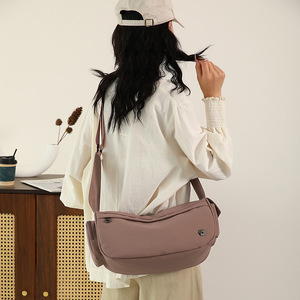 Bolsos de Hombro Modernos y Versátiles de Alta Gama para Mujer, Estilo Minimalista y Unisex - Product Image 1