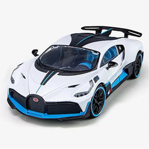 بوجاتي إذن lisense 1:18 بوجاتي Divo 11.5*26*7.5 سنتيمتر محاكاة سبيكة نموذج التراجع الصوت و ضوء سيارة نموذج - Product Image 4