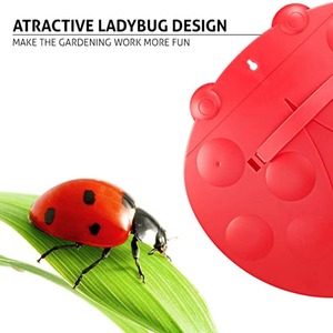 Rastrillo Ligero de Plástico con Clip para Hojas, Color Naranja, para Limpieza de Jardín, Marca Ladybug - Product Image 4