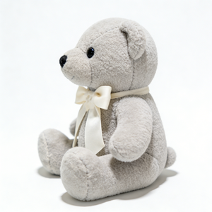 Oso de peluche gris claro, oso de peluche gris con lazo de satén crema, oso de peluche gris neutro suave, oso de peluche clásico simple sentado - Product Image 3
