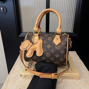 Automne et hiver texture haut de gamme mode sac d'oreiller à main sac de niche femme 2025 nouvelle épaule bandoulière Boston sac - Product Image 4