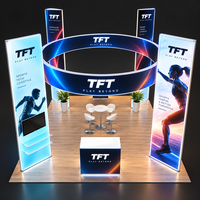 Stand d'exposition 20x20 pour salon professionnel HFA avec enseigne suspendue et caissons lumineux sur pied
