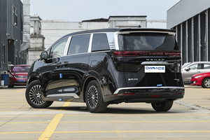 Denza D9 DM Híbrido 2025 Usado, 5 Puertas, 7 Asientos, MPV Automático Turbo R18 Euro VI - Product Image 6