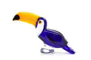 Petite figurine de toucan en verre soufflé à la main, bleu et jaune, sculpture animale, décoration artistique, style Murano, fabriquée au Rajasthan - Product Image 5