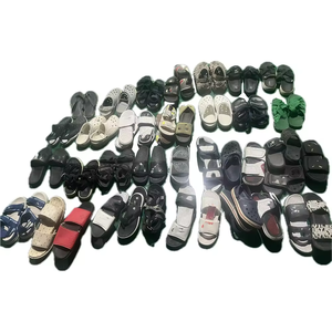 Sandalias Usadas para Hombre, Pantuflas de Marca Internacional de Segunda Mano, Venta al Por Mayor en Fardos, Tallas 7, 8, 9, 10, 11, 12 - Product Image 5