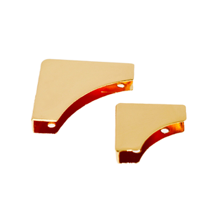 Protections d'angle en métal de luxe durables pour livres et quincaillerie de coffre - Product Image 1