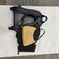 Sacs à main de luxe d'occasion sélectionnés en gros avec code, pochettes bandoulière à rabat assorties pour les friperies