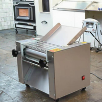 Modèle peint 100 kg/h d'acier inoxydable d'opération simple d'épaisseur réglable élevée de machine de presse de nouilles entièrement automatique de ZD