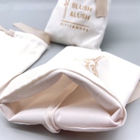 Sac cadeau personnalisé en velours doux avec ruban champagne pour mariage, bonbons, bijoux et accessoires