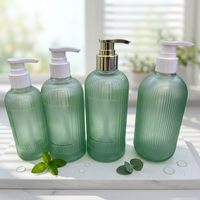 Botella de PET Transparente Verde con Panel para Etiqueta, 250ml, 300ml, 500ml, con Diseño Vertical Acanalado, para Loción Corporal, Venta al Por Mayor