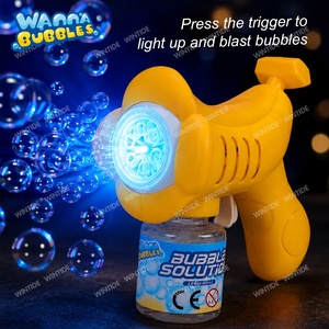 Pistola per <span class=keywords><strong>Bolle</strong></span> di Sapone a Tema Frutta Kiwi Arancia Anguria Banana con Luci LED Automatiche per l'Estate - Product Image 4