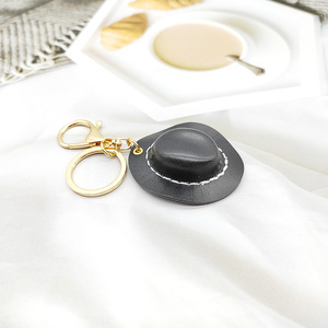 ミニカウボーイハットキーホルダー PUレザーと金属プラスチック亜鉛合金製 軽量キーホルダー レザーキーホルダー - Product Image 4